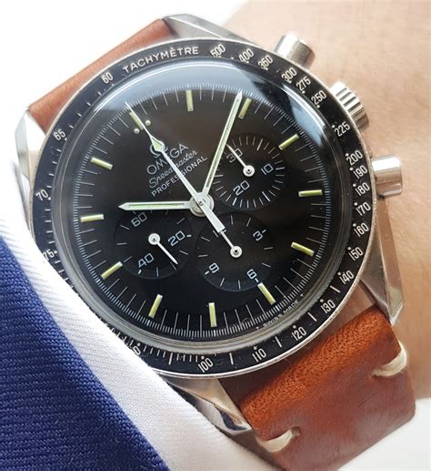 moon watch speedmaster